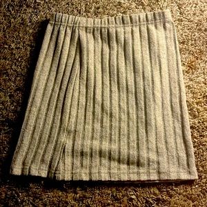 size xs, stretchy, coffee color skirt.